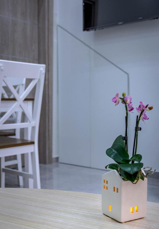 Renovated 2Bd House Close To Pireus Port ภายนอก รูปภาพ
