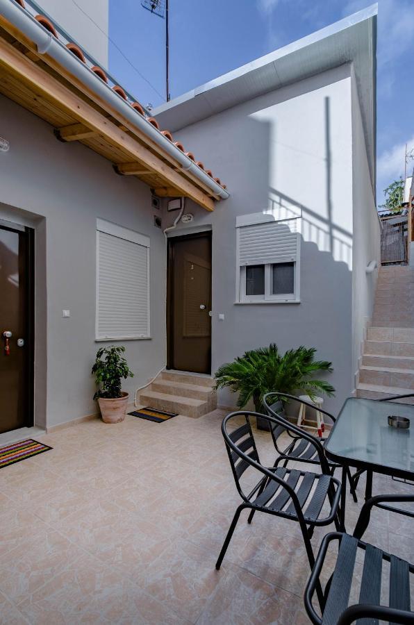 Renovated 2Bd House Close To Pireus Port ภายนอก รูปภาพ