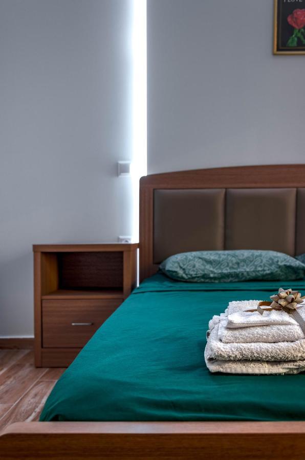 Renovated 2Bd House Close To Pireus Port ภายนอก รูปภาพ
