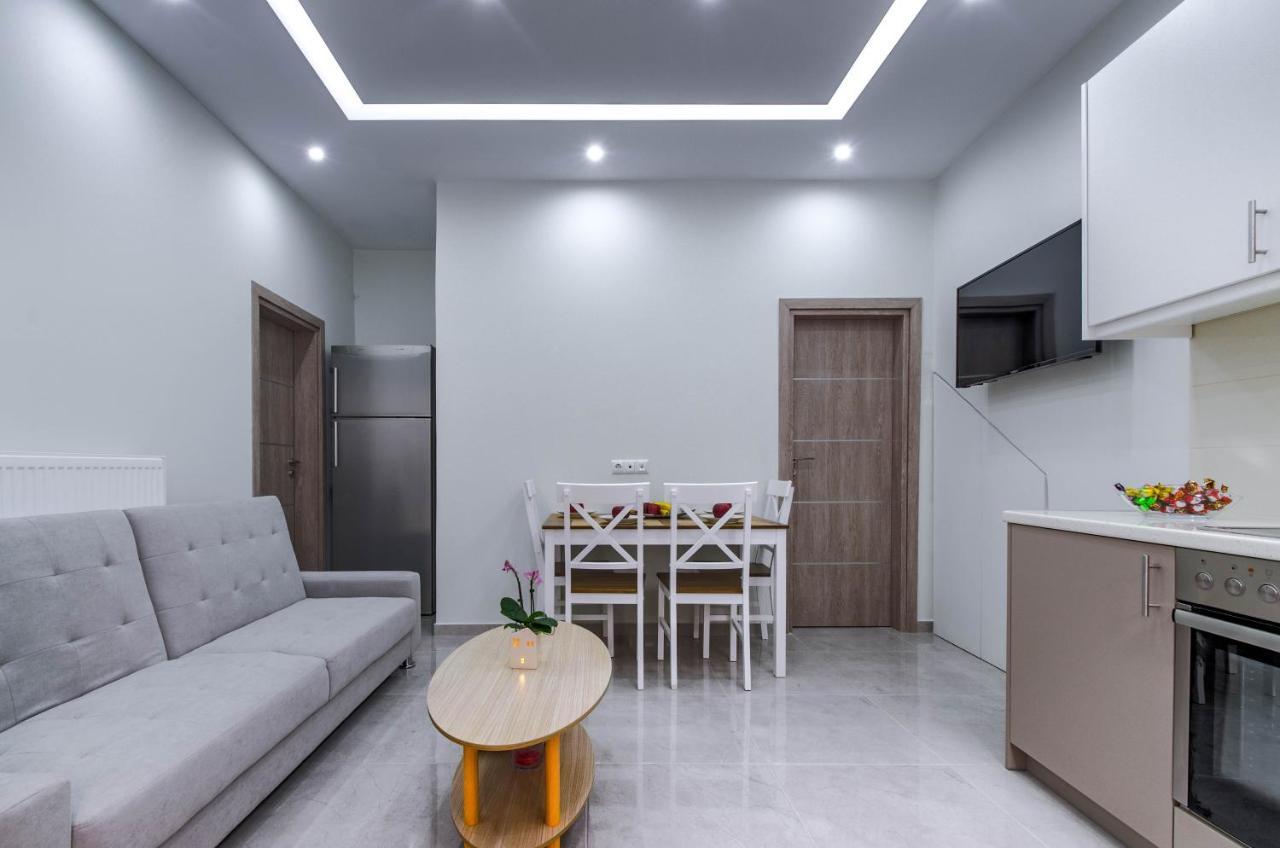 Renovated 2Bd House Close To Pireus Port ภายนอก รูปภาพ